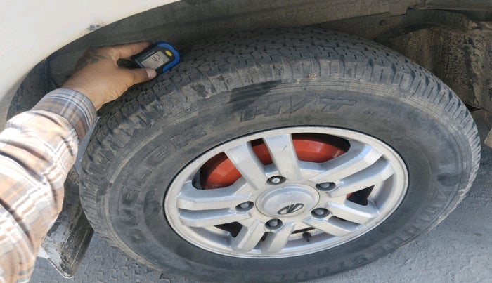 2013 Mahindra Scorpio VLX 2WD, Diesel, Manual, 82,774 km, tyre