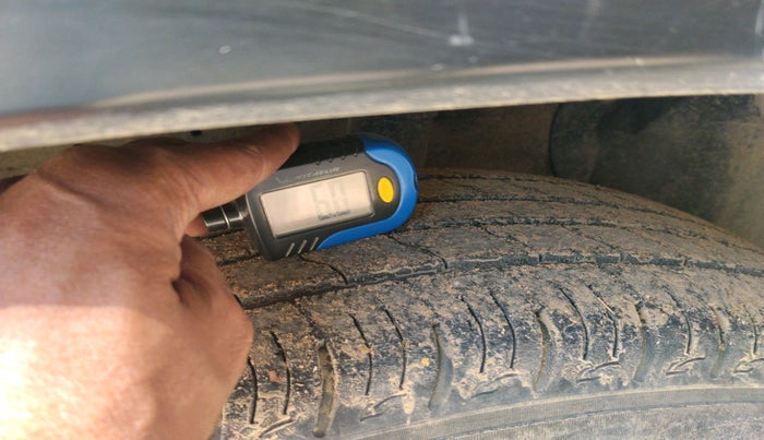 2016 Maruti Vitara Brezza VDI, Diesel, Manual, 1,53,047 km, tyre