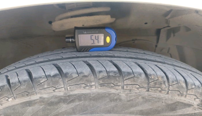 2016 Maruti Swift Dzire VXI, Petrol, Manual, 31,187 km, tyre