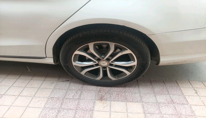 2016 Mercedes Benz C Class C 220 CDI AVANTGARDE, Diesel, Automatic, 90,584 km, tyre