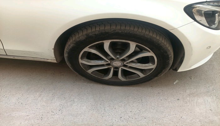 2016 Mercedes Benz C Class C 220 CDI AVANTGARDE, Diesel, Automatic, 90,584 km, tyre