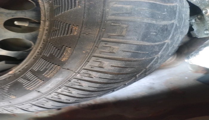 2015 Maruti Alto 800 VXI, Petrol, Manual, 51,601 km, tyre