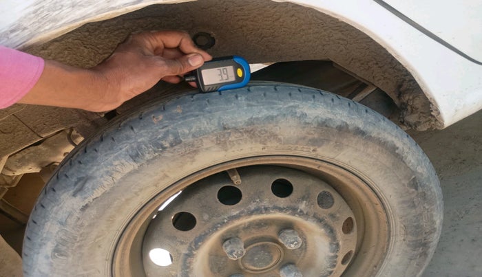 2012 Hyundai Santro Xing GL PLUS, CNG, Manual, 1,13,576 km, tyre