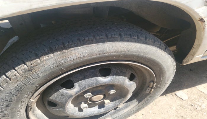 2011 Maruti Alto K10 VXI, CNG, Manual, 83,131 km, tyre