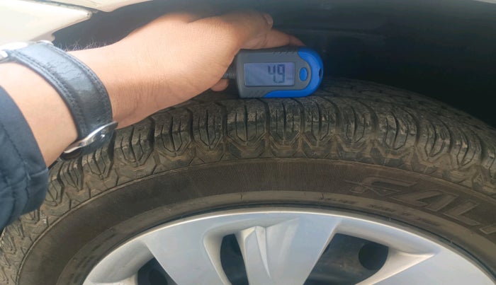 2013 Toyota Etios Liva G EXCLUSIVE, Petrol, Manual, 69,307 km, tyre