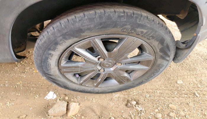 2021 Renault Kwid CLIMBER 1.0 AMT (O), Petrol, Automatic, 49,686 km, tyre