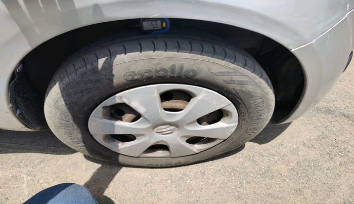 2014 Maruti Ritz VDI, Diesel, Manual, 1,13,063 km, tyre