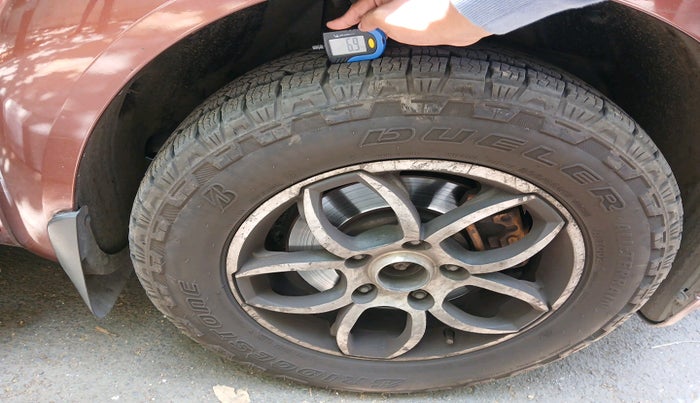 2019 Mahindra XUV500 W5, Diesel, Manual, 96,531 km, tyre