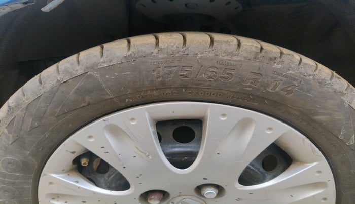 2012 Honda Brio S MT, Petrol, Manual, 57,877 km, tyre