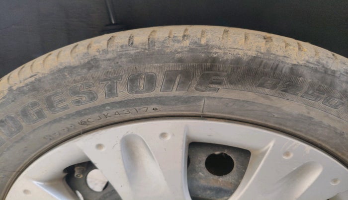 2012 Honda Brio S MT, Petrol, Manual, 57,877 km, tyre