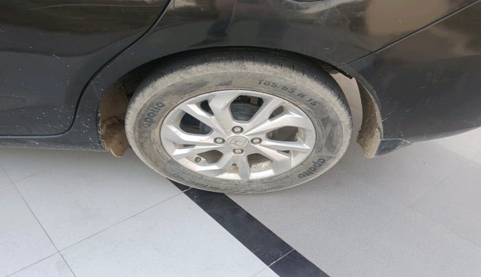2021 Honda Amaze 1.2L I-VTEC V, Petrol, Manual, 86,353 km, tyre