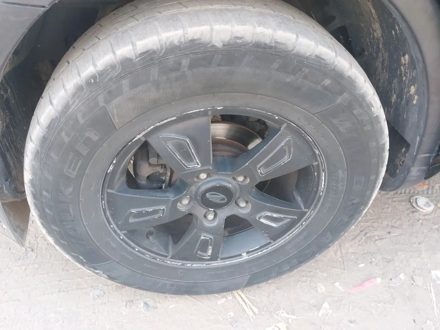 2012 Mahindra XUV500 W8, Diesel, Manual, 49,780 km, tyre