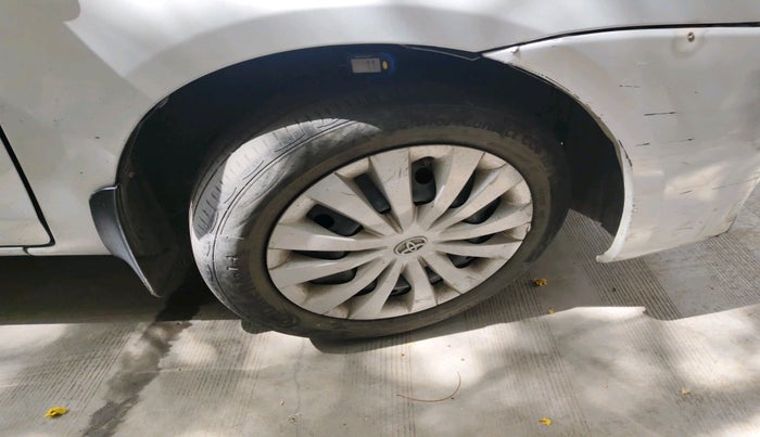 2014 Toyota Etios GD, Diesel, Manual, 2,52,280 km, tyre