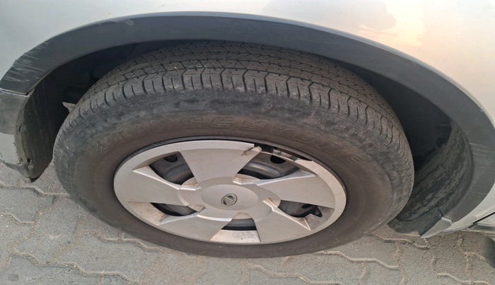 2014 Mahindra XUV500 W6, Diesel, Manual, 88,740 km, tyre