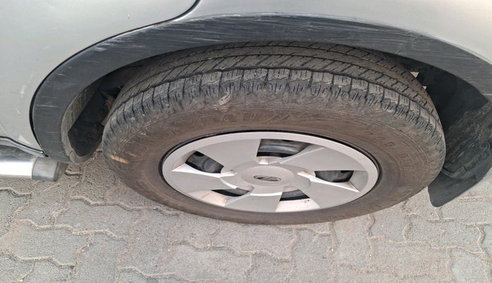 2014 Mahindra XUV500 W6, Diesel, Manual, 88,740 km, tyre