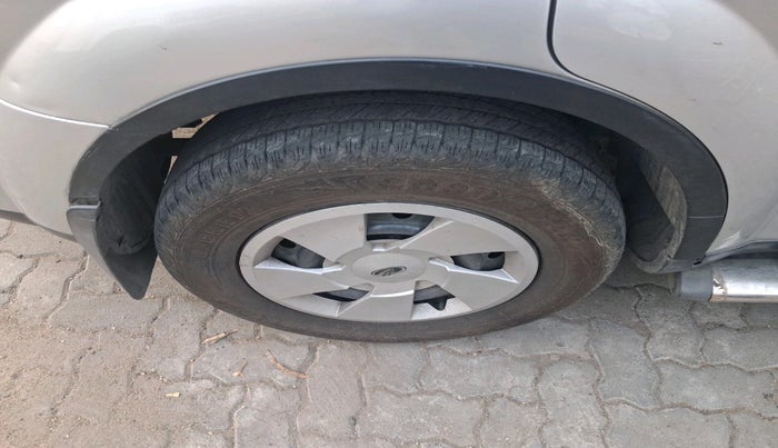 2014 Mahindra XUV500 W6, Diesel, Manual, 88,740 km, tyre