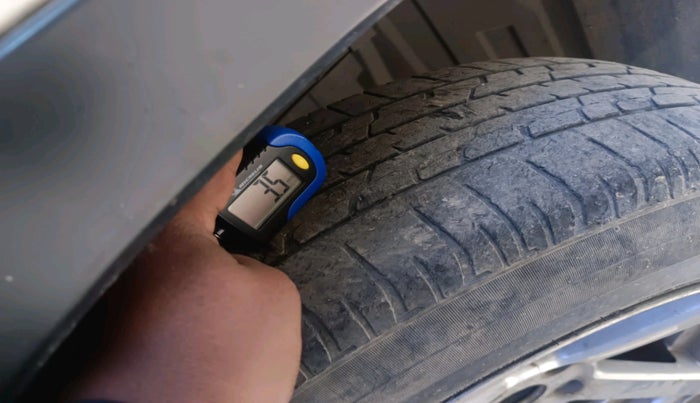 2016 Maruti Vitara Brezza VDI (O), Diesel, Manual, 56,437 km, tyre