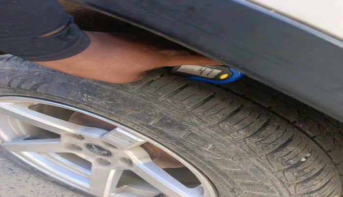 2016 Maruti Vitara Brezza VDI (O), Diesel, Manual, 56,437 km, tyre