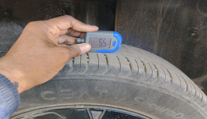 2023 Tata PUNCH ADVENTURE RHYTHM PACK AMT, Petrol, Automatic, 27,963 km, tyre