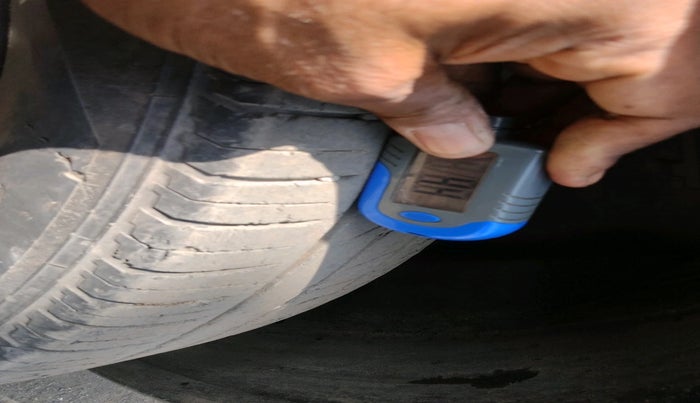 2023 Tata PUNCH ADVENTURE RHYTHM PACK AMT, Petrol, Automatic, 27,963 km, tyre