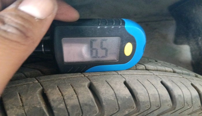 2016 Maruti Alto 800 LXI, CNG, Manual, 31,789 km, tyre