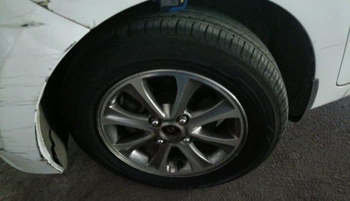 2014 Hyundai Grand i10 ASTA (O) 1.2 KAPPA VTVT, Petrol, Manual, 1,27,914 km, tyre