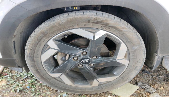 2022 Hyundai ALCAZAR PLATINUM 1.5 MT 7STR, Diesel, Manual, 79,994 km, tyre