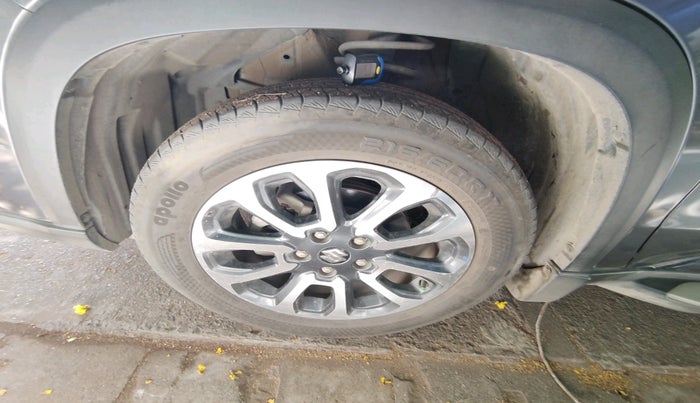 2022 Maruti Grand Vitara ALPHA SMART HYBRID, Petrol, Manual, 49,957 km, tyre