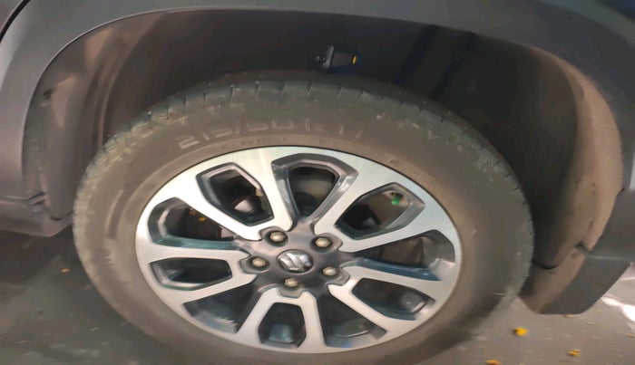 2022 Maruti Grand Vitara ALPHA SMART HYBRID, Petrol, Manual, 49,957 km, tyre