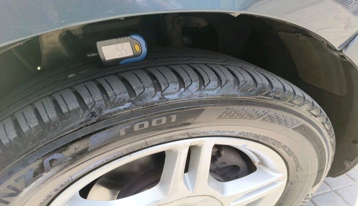 2018 Mahindra MARAZZO M6 7 STR, Diesel, Manual, 1,17,730 km, tyre