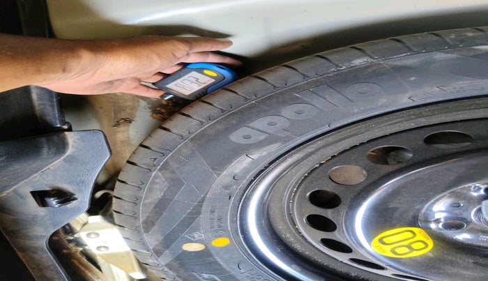 2023 Toyota Glanza G AMT, Petrol, Automatic, 28,924 km, tyre