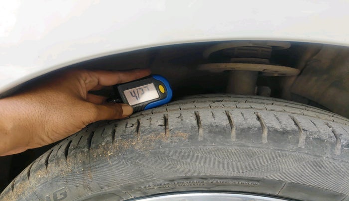 2023 Toyota Glanza G AMT, Petrol, Automatic, 28,924 km, tyre