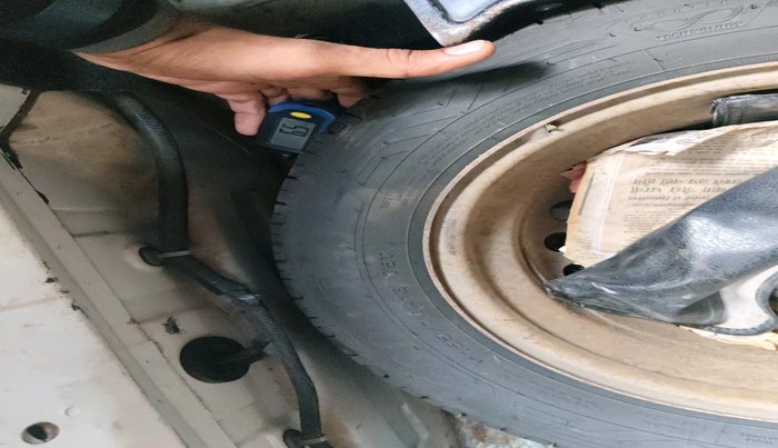 2014 Datsun Go A, Petrol, Manual, 54,971 km, tyre