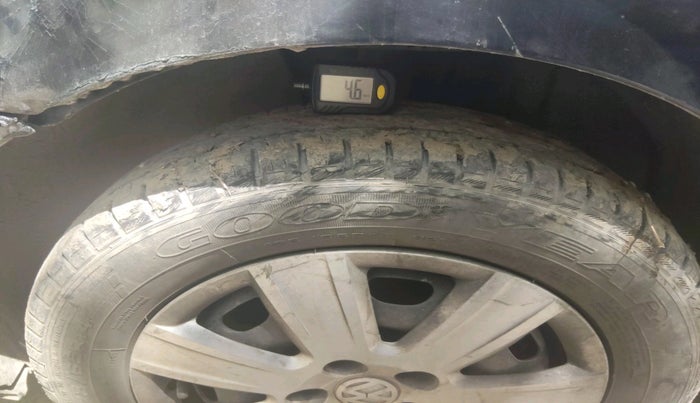 2011 Volkswagen Vento TRENDLINE 1.6, CNG, Manual, 68,856 km, tyre