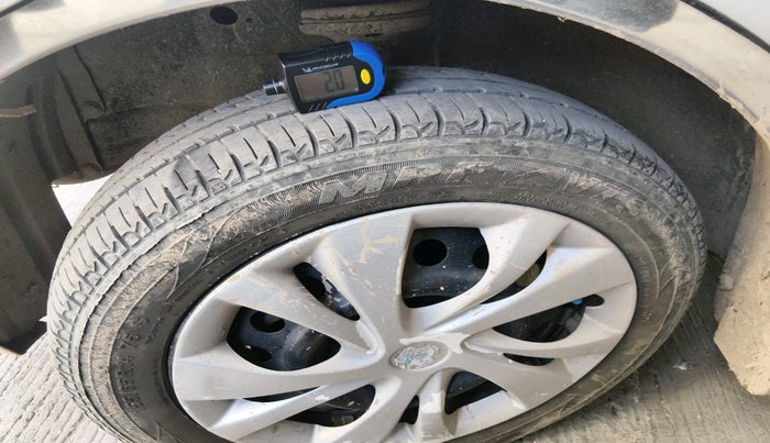 2015 Maruti Wagon R 1.0 VXI, Petrol, Manual, 82,081 km, tyre