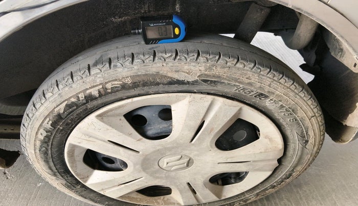 2015 Maruti Wagon R 1.0 VXI, Petrol, Manual, 82,081 km, tyre