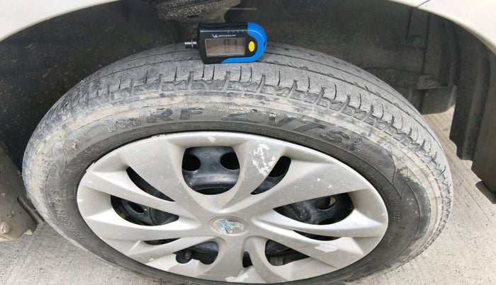 2015 Maruti Wagon R 1.0 VXI, Petrol, Manual, 82,081 km, tyre