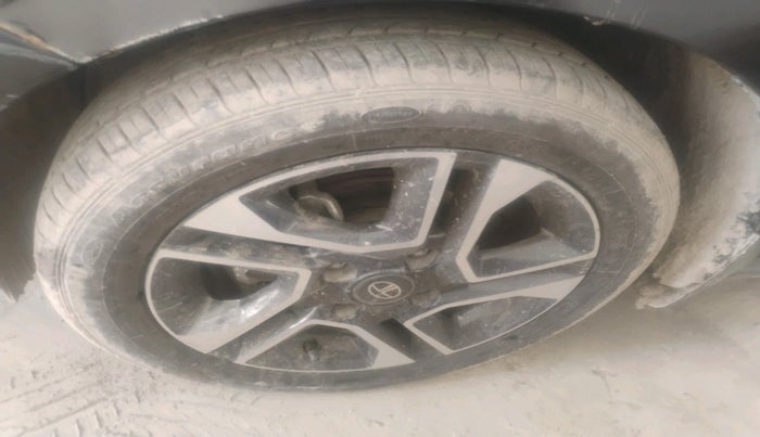 2023 Tata Tiago XZ PLUS PETROL, Petrol, Manual, 9,856 km, tyre