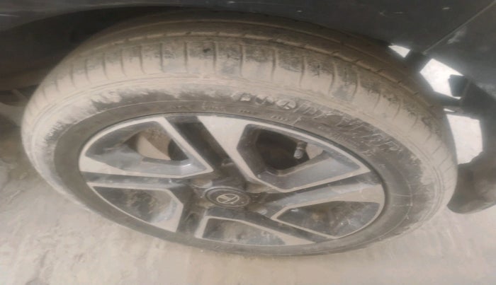 2023 Tata Tiago XZ PLUS PETROL, Petrol, Manual, 9,856 km, tyre