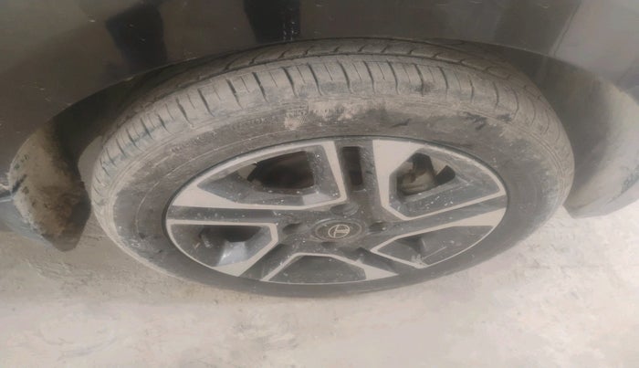 2023 Tata Tiago XZ PLUS PETROL, Petrol, Manual, 9,856 km, tyre
