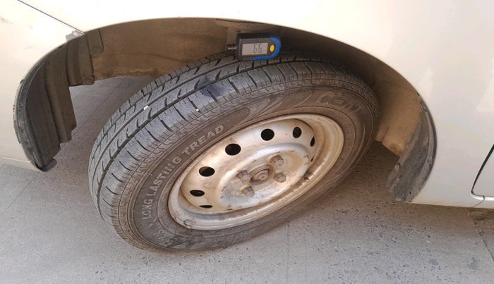 2010 Maruti Wagon R 1.0 LXI, CNG, Manual, 94,405 km, tyre