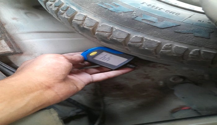 2010 Maruti Wagon R 1.0 LXI, CNG, Manual, 94,405 km, tyre