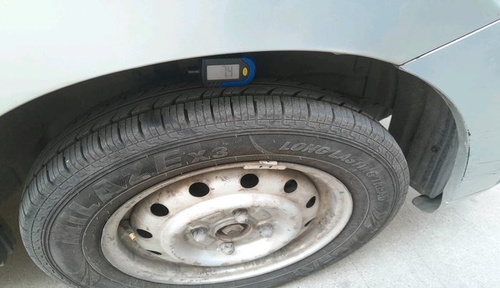 2010 Maruti Wagon R 1.0 LXI, CNG, Manual, 94,405 km, tyre