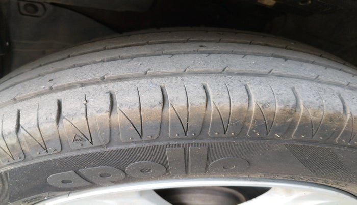 2013 Honda City 1.5L I-VTEC S MT, Petrol, Manual, 1,12,623 km, tyre