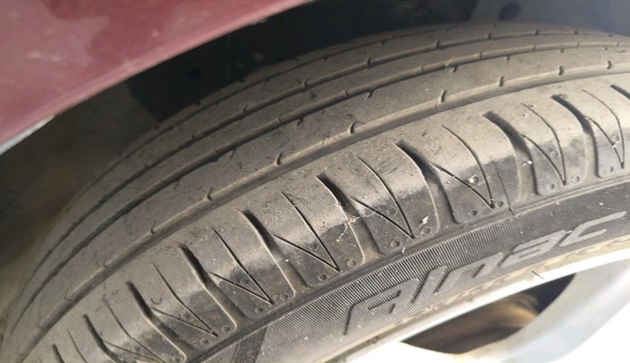 2013 Honda City 1.5L I-VTEC S MT, Petrol, Manual, 1,12,623 km, tyre