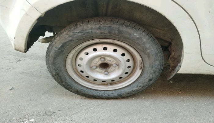 2020 Maruti New Wagon-R LXI 1.0, CNG, Manual, 1,24,923 km, tyre