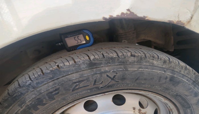 2012 Hyundai Eon D-LITE+, Petrol, Manual, 42,108 km, tyre