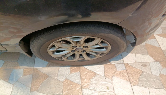 2013 Ford Ecosport TITANIUM 1.5L DIESEL, Diesel, Manual, 1,29,251 km, tyre