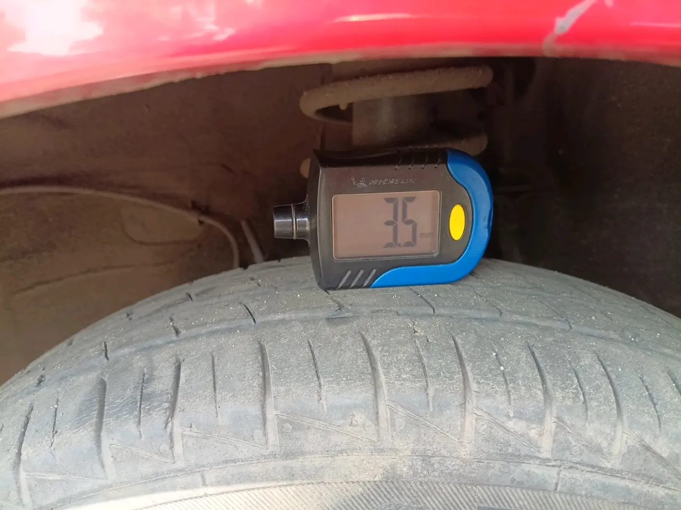 2022 Maruti Alto LXI O, Petrol, Manual, 28,354 km, tyre