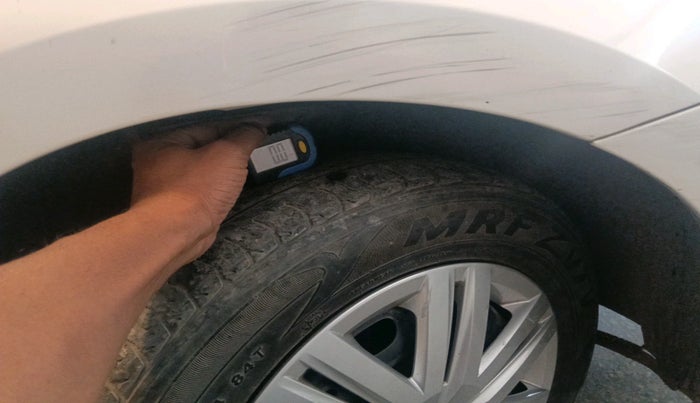 2019 Volkswagen Polo TRENDLINE 1.0L, Petrol, Manual, 45,145 km, tyre